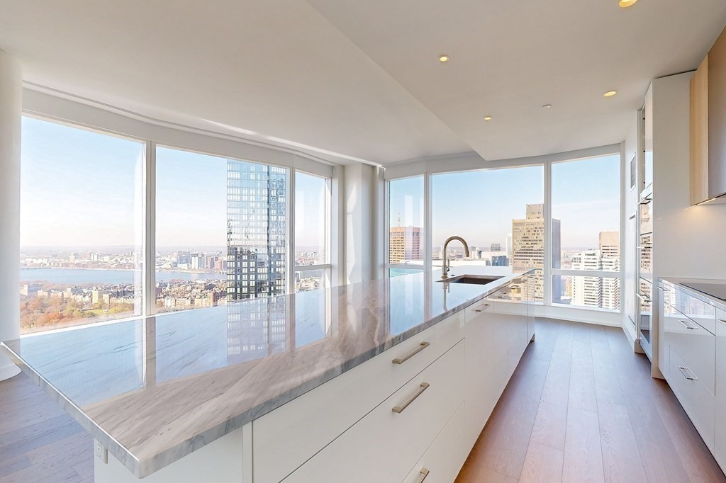 240 Devonshire Street # 4101