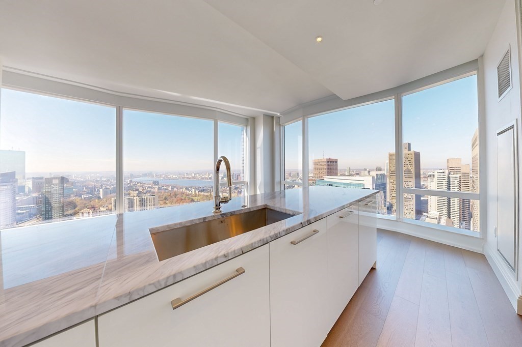 240 Devonshire Street # 4101