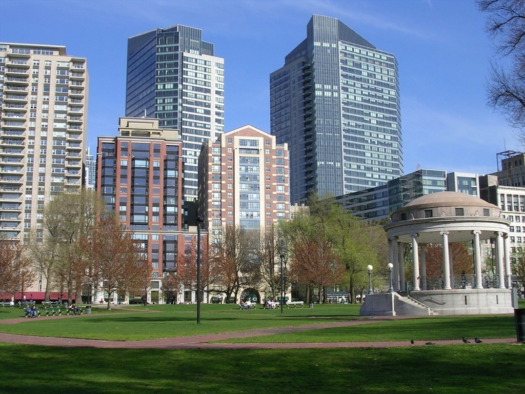 1 Avery Street # 18A