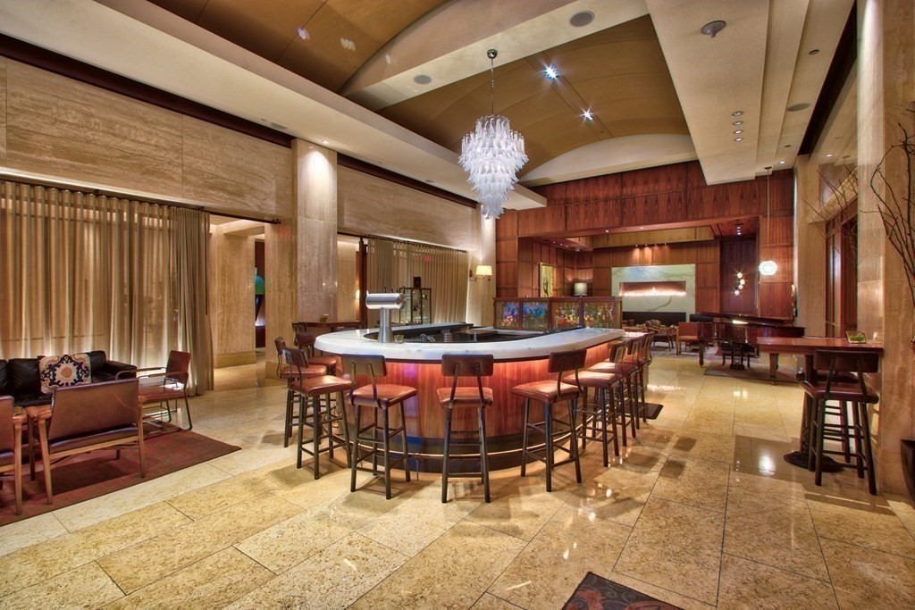 1 Avery Street # 18A