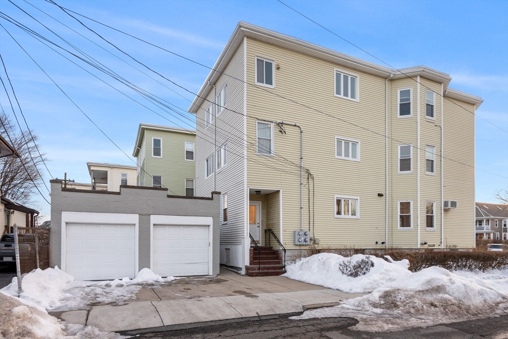 847-849 Fellsway