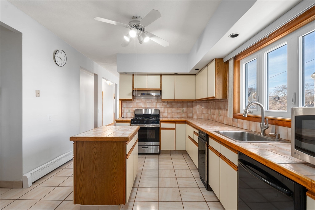 847-849 Fellsway