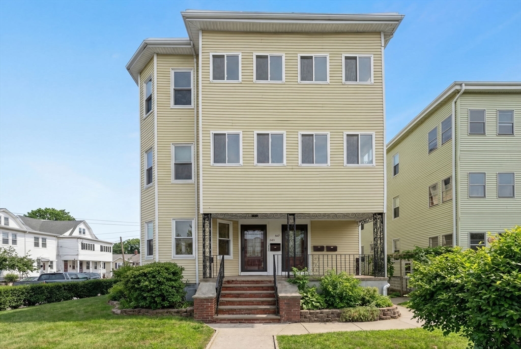 847-849 Fellsway