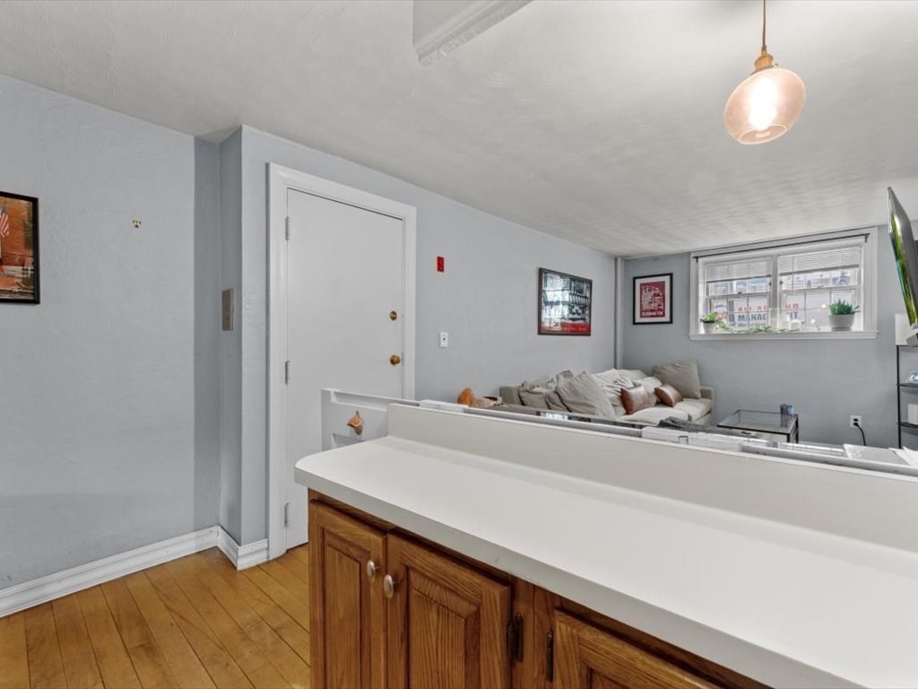 11 Myrtle St # 2