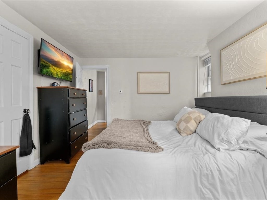 11 Myrtle St # 2