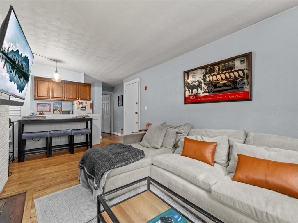 11 Myrtle St # 2