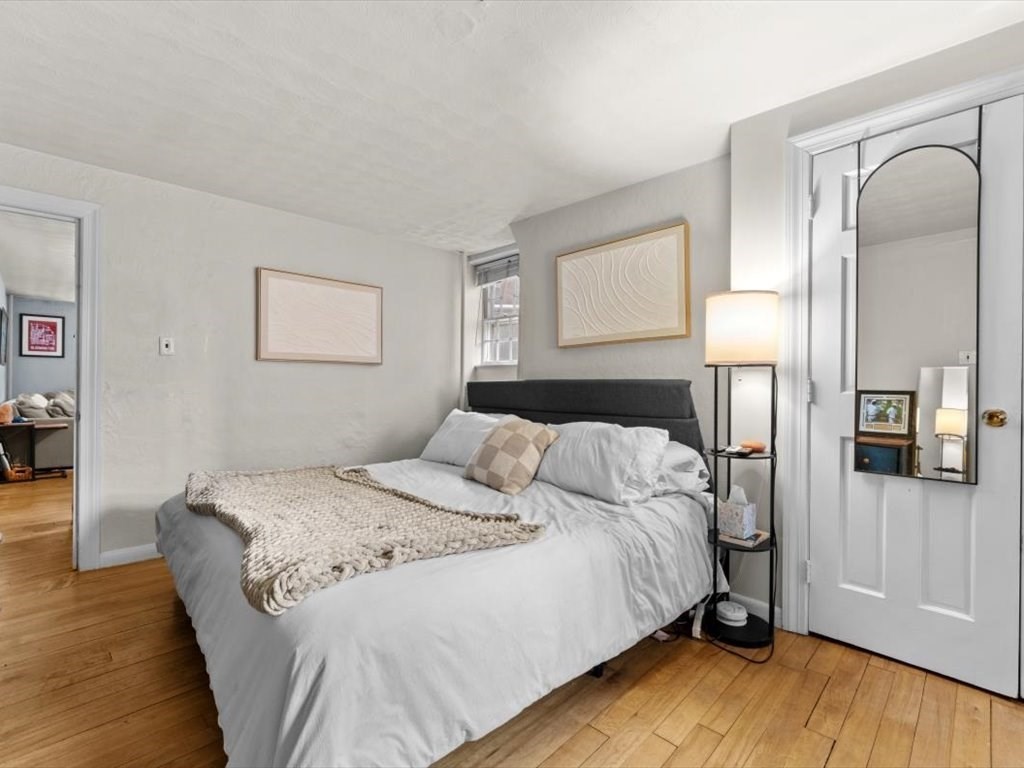 11 Myrtle St # 2