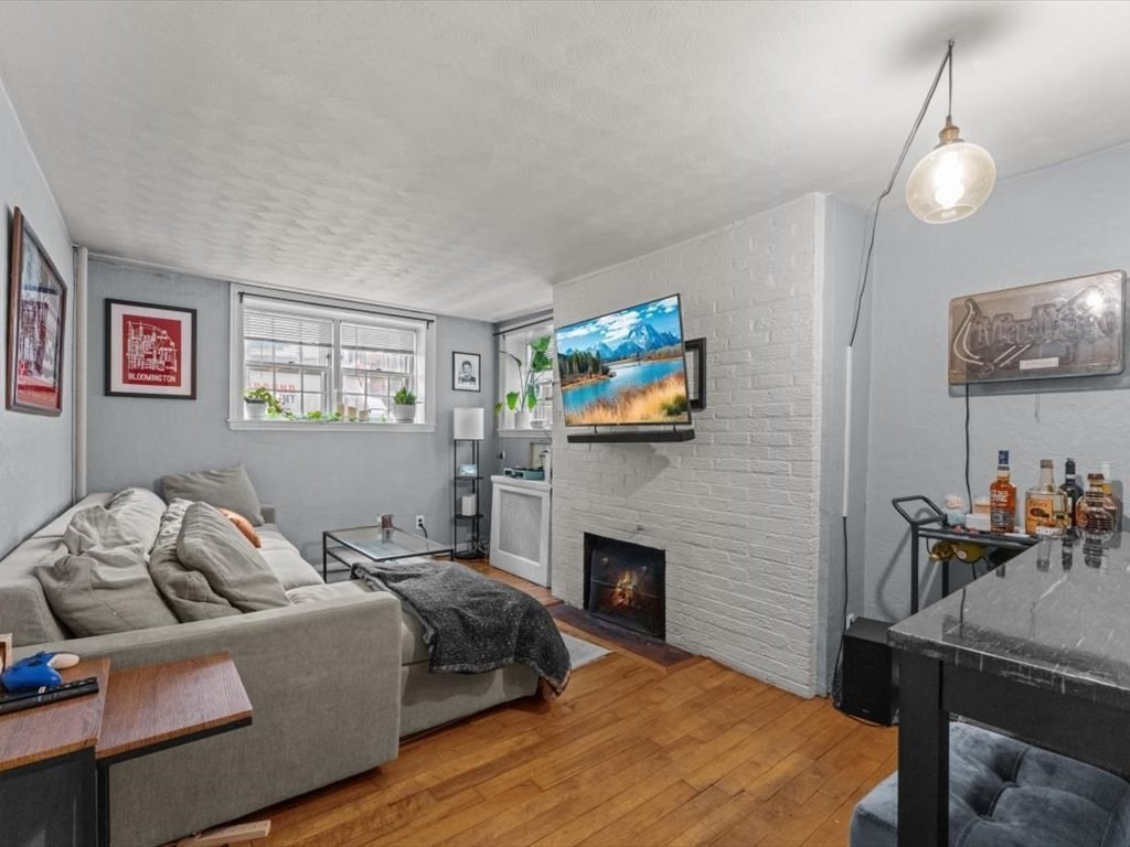 11 Myrtle St # 2