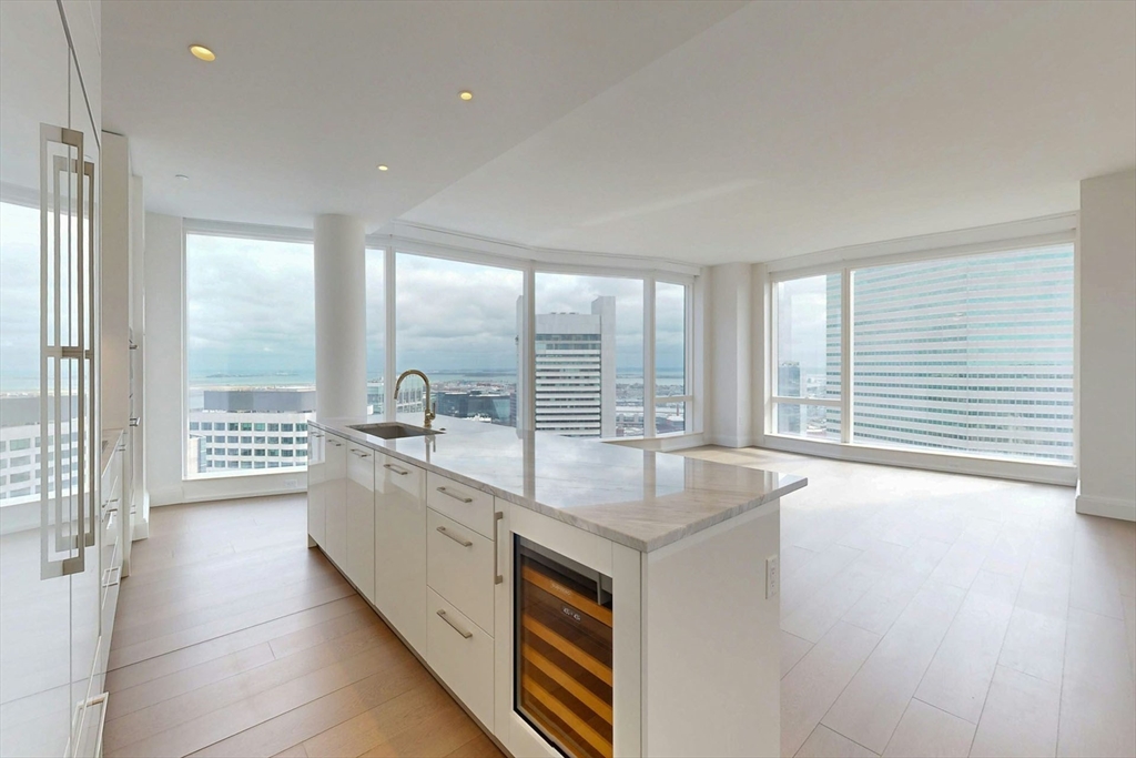 240 Devonshire St # 4008