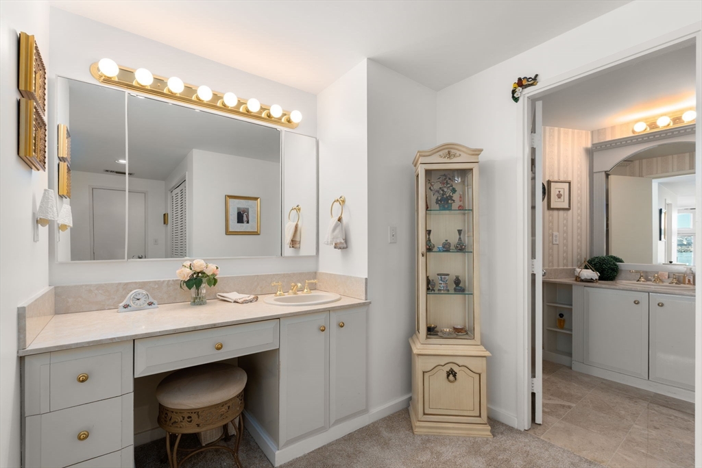 30 Constellation Wharf # 30