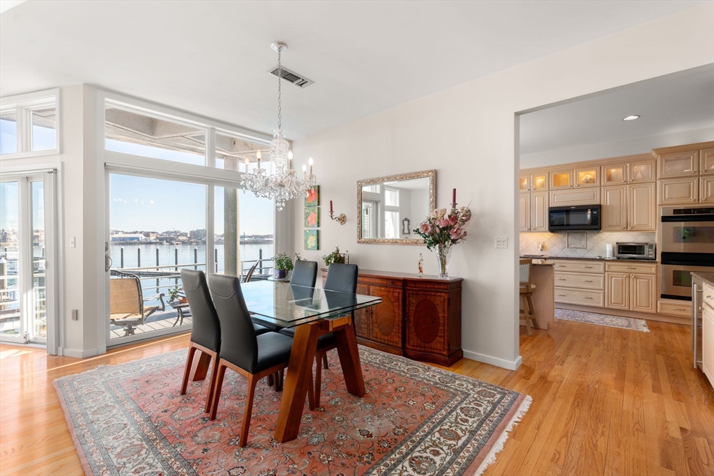 30 Constellation Wharf # 30