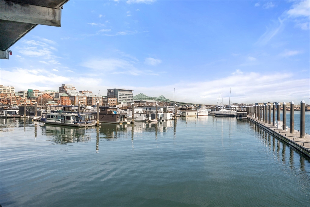 30 Constellation Wharf # 30