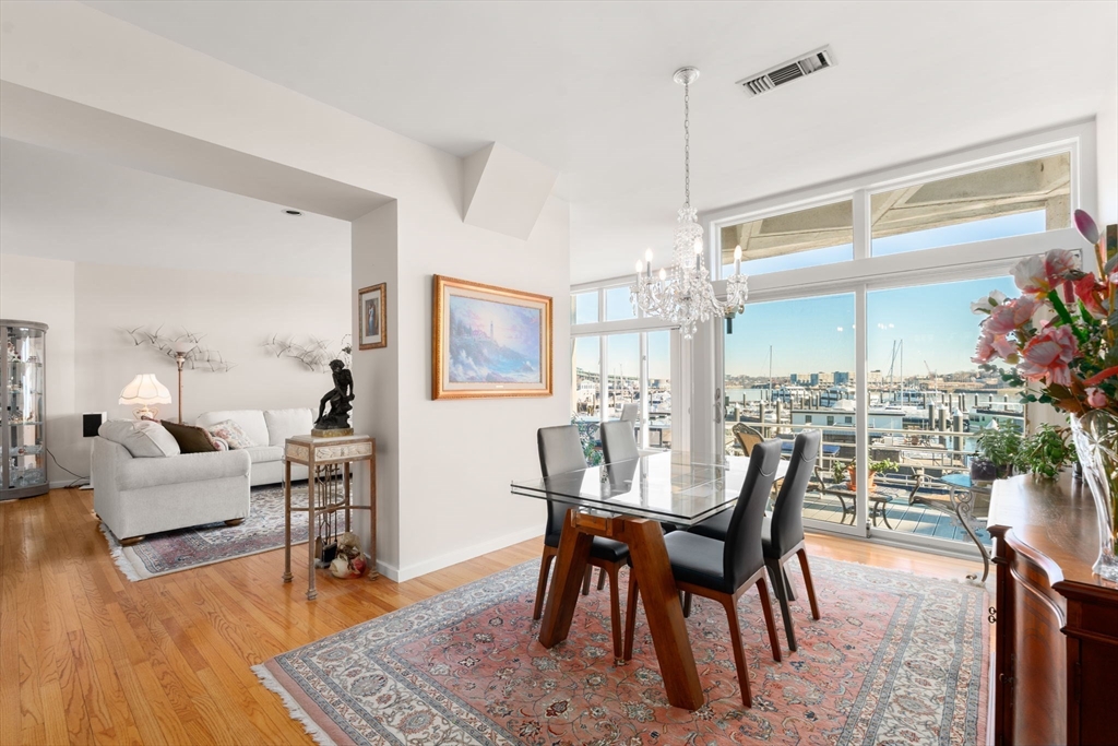 30 Constellation Wharf # 30