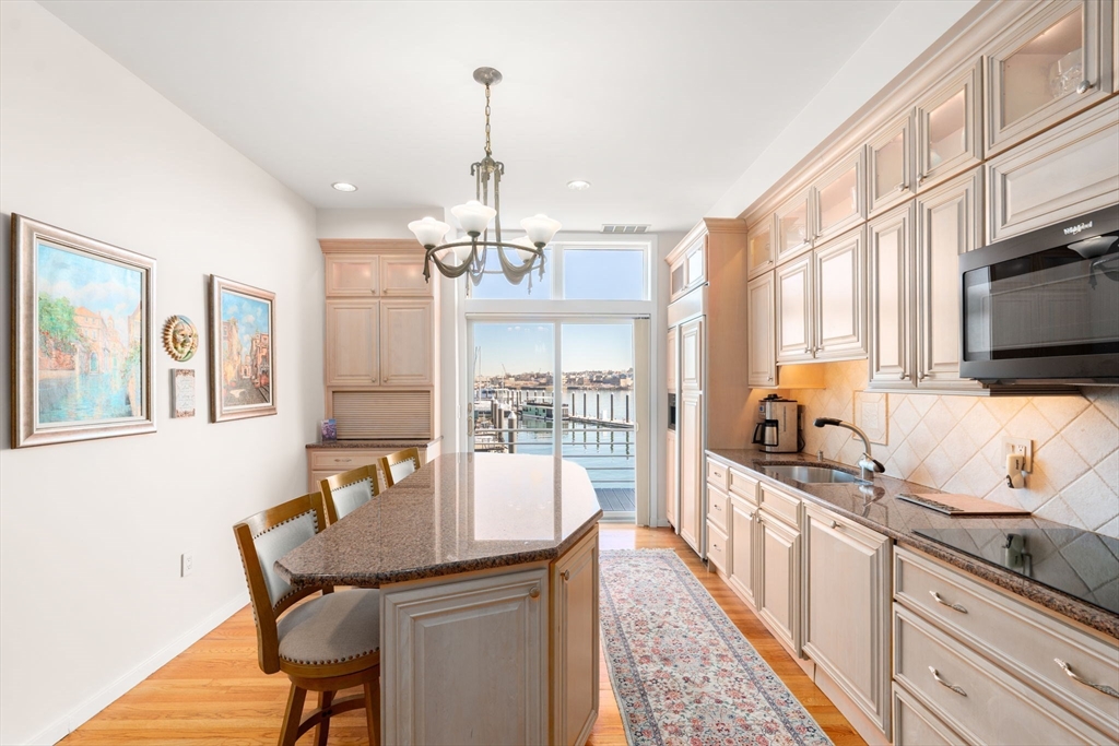 30 Constellation Wharf # 30