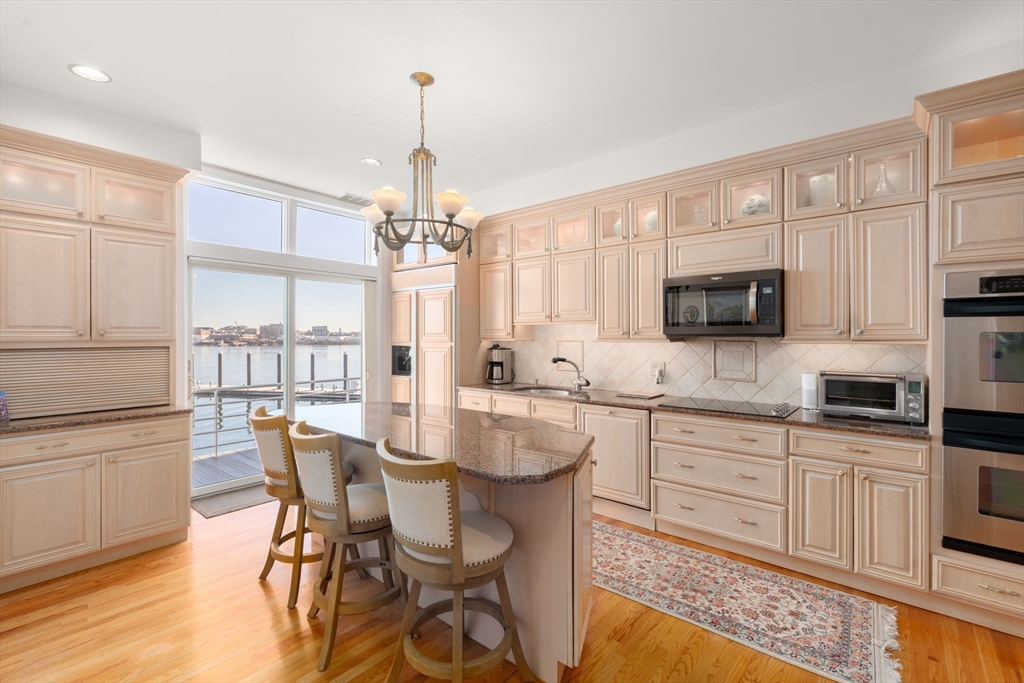 30 Constellation Wharf # 30