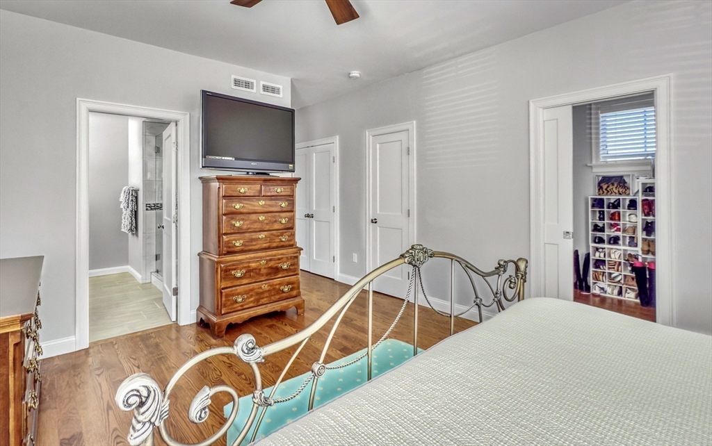 24 N Mead St