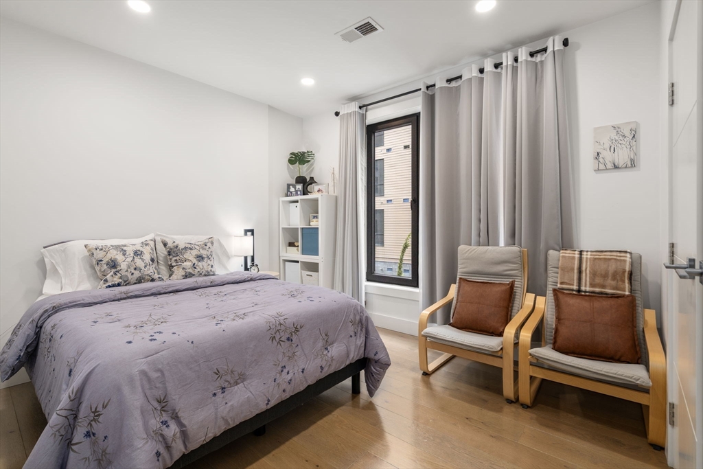 30 Penniman # 01 Unit: 2-01