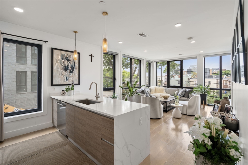 30 Penniman # 01 Unit: 2-01