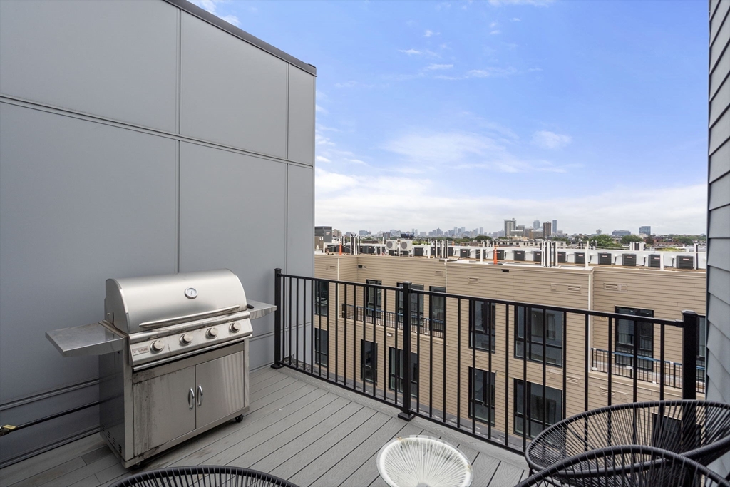 30 Penniman # 01 Unit: 2-01