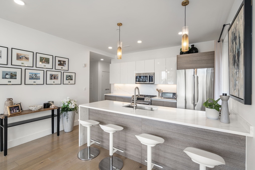 30 Penniman # 01 Unit: 2-01