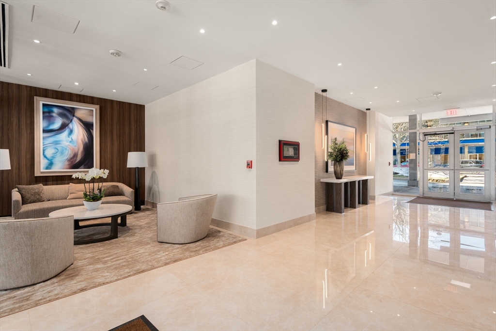 33 Pond Street # 919