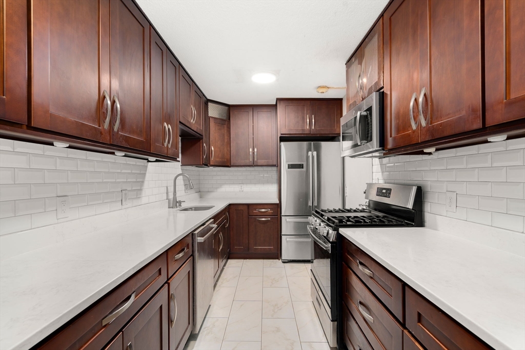 33 Pond Street # 919