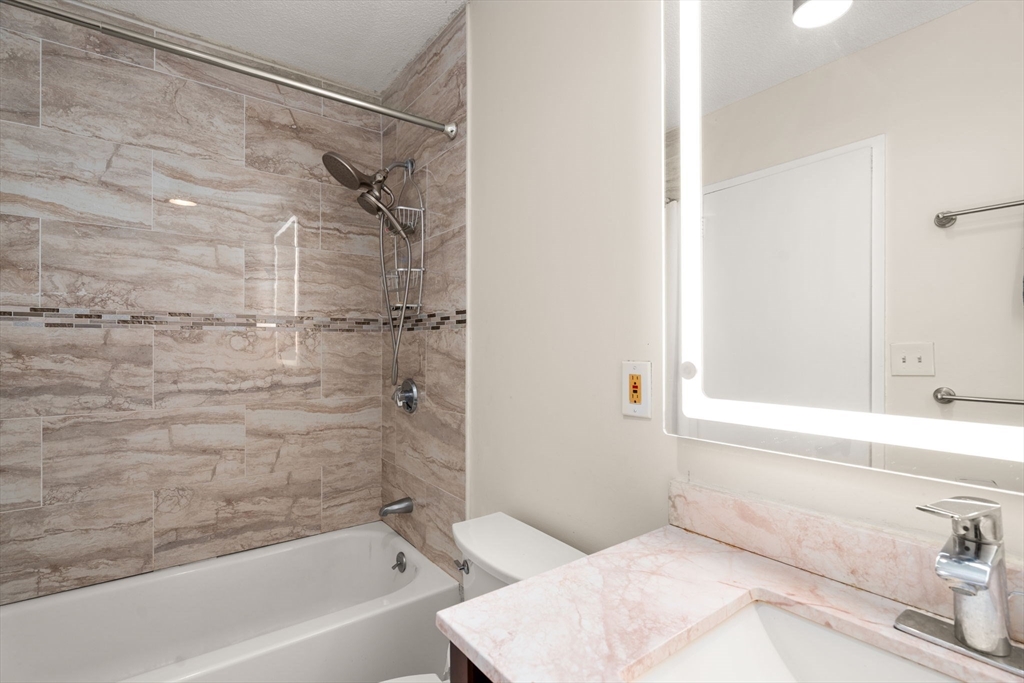 33 Pond Street # 919