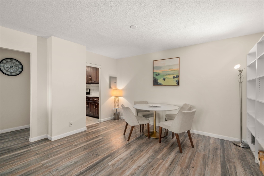 33 Pond Street # 919