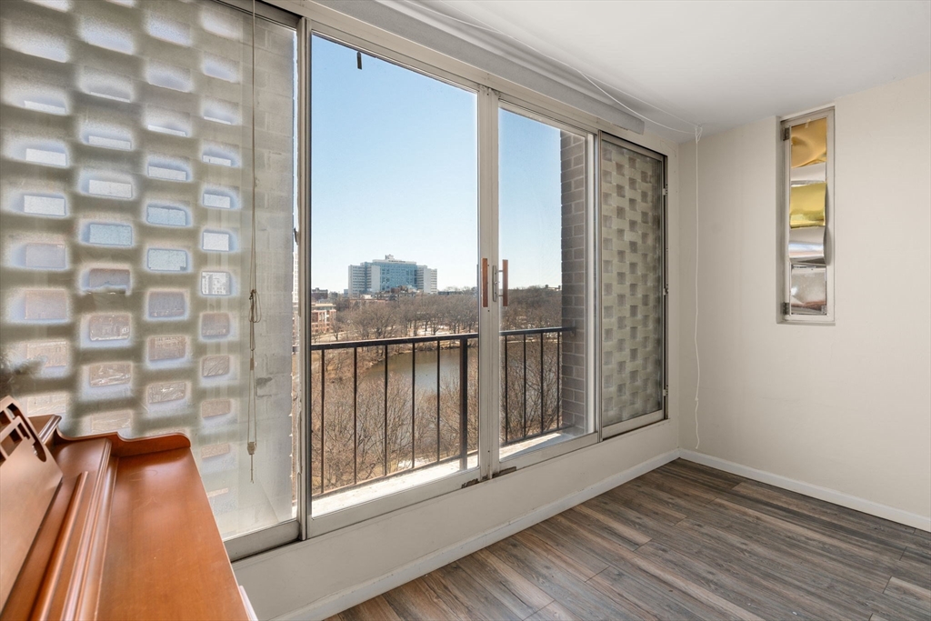 33 Pond Street # 919