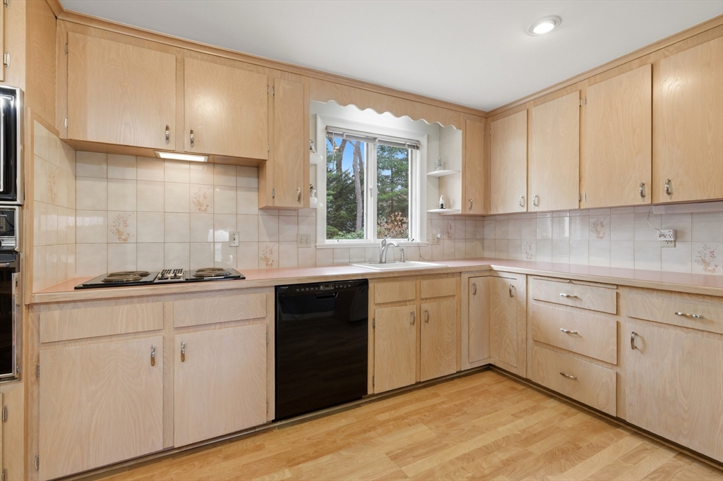 18 Baskin Road