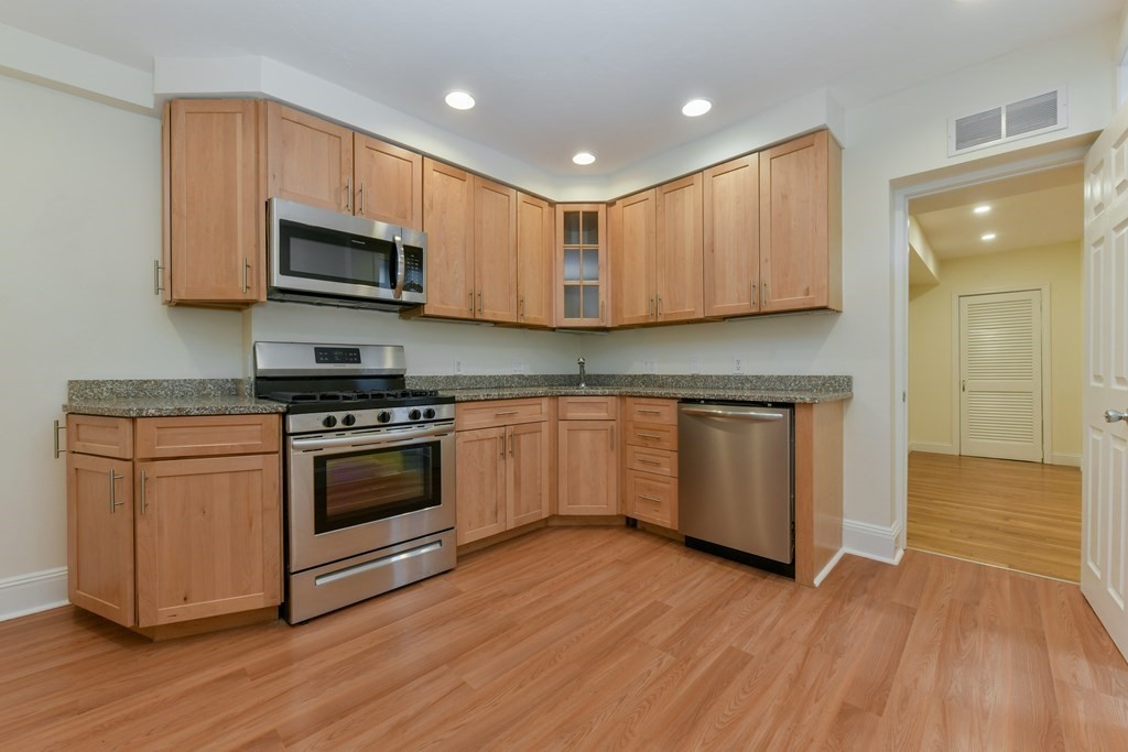 458 E 7th # 1