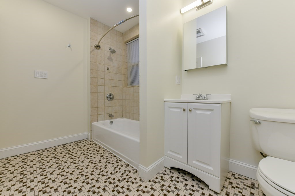 458 E 7th # 1