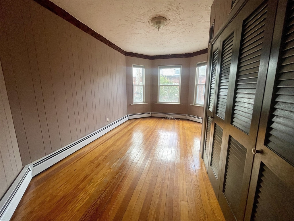 136 Saratoga St # 2