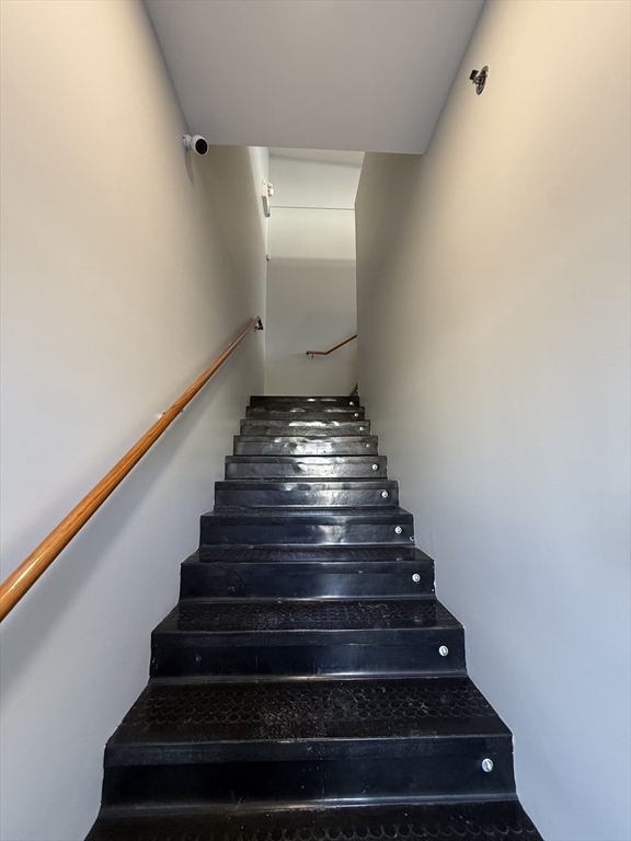 586 Pleasant # 8