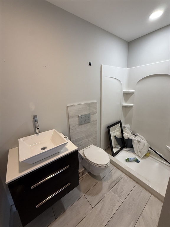 586 Pleasant # 8