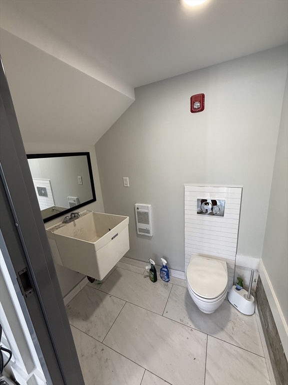 586 Pleasant # 8