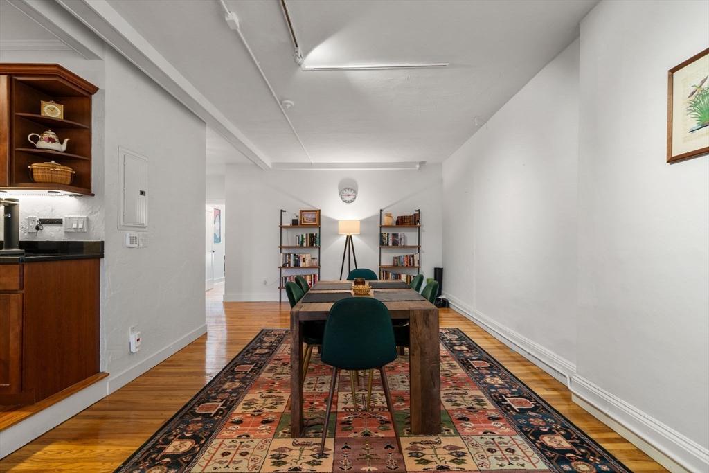 63 Maverick Square # 5