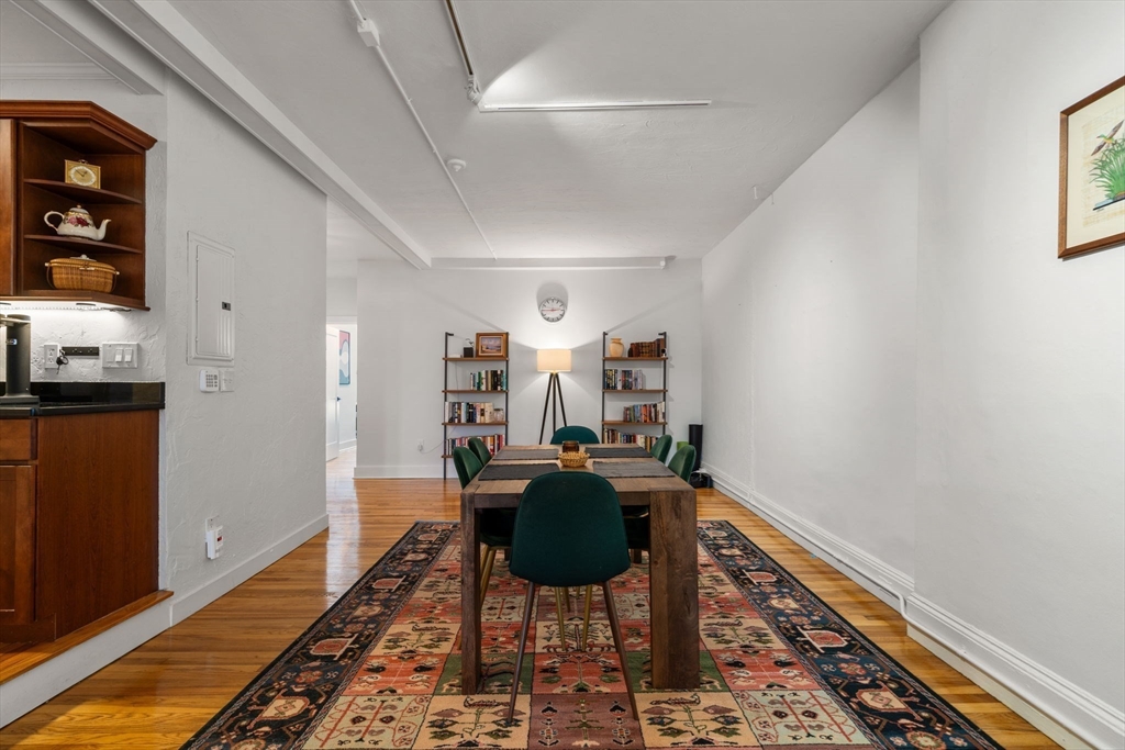 63 Maverick Square # 5