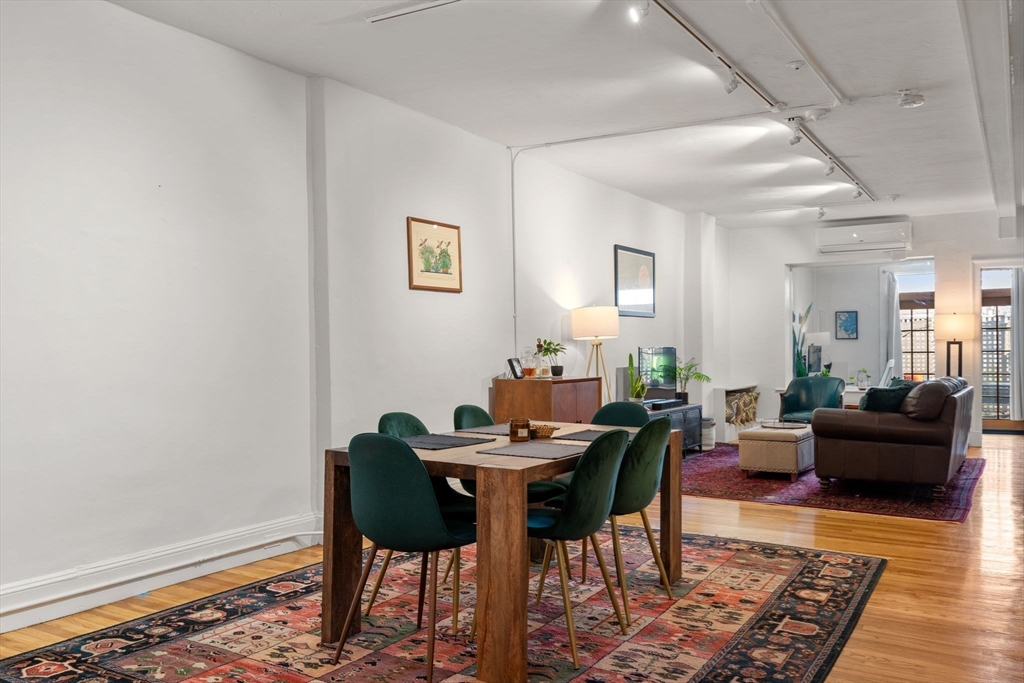 63 Maverick Square # 5