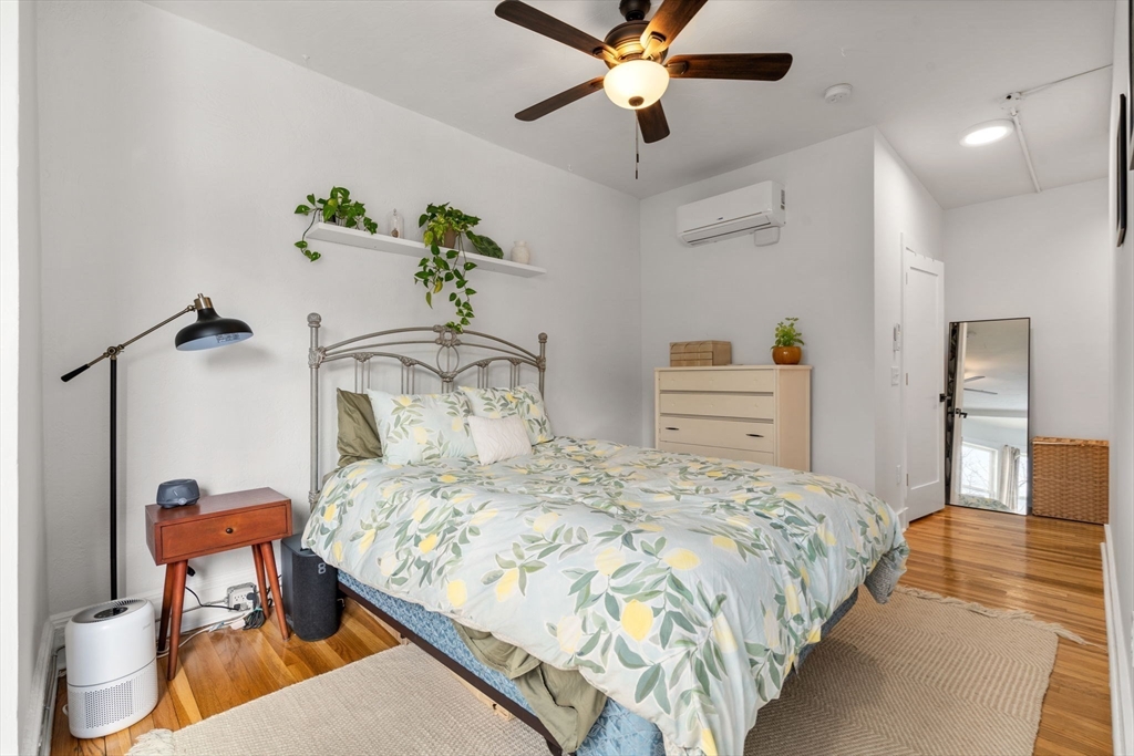 63 Maverick Square # 5