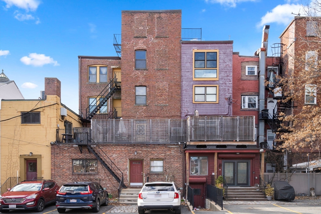 63 Maverick Square # 5