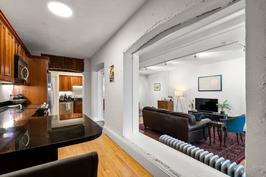 63 Maverick Square # 5