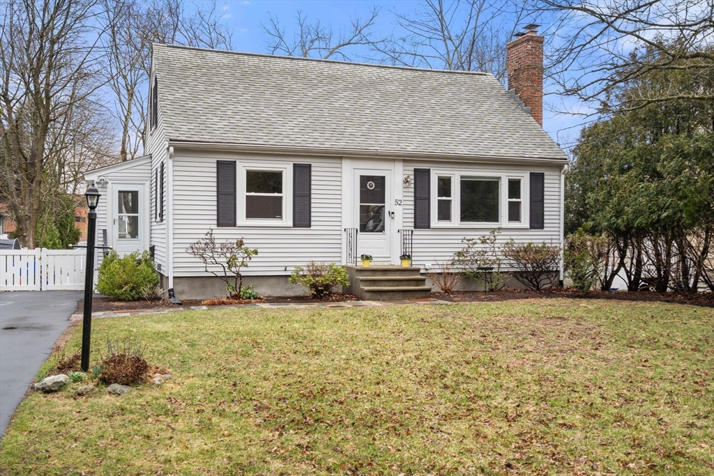 52 Ivan St