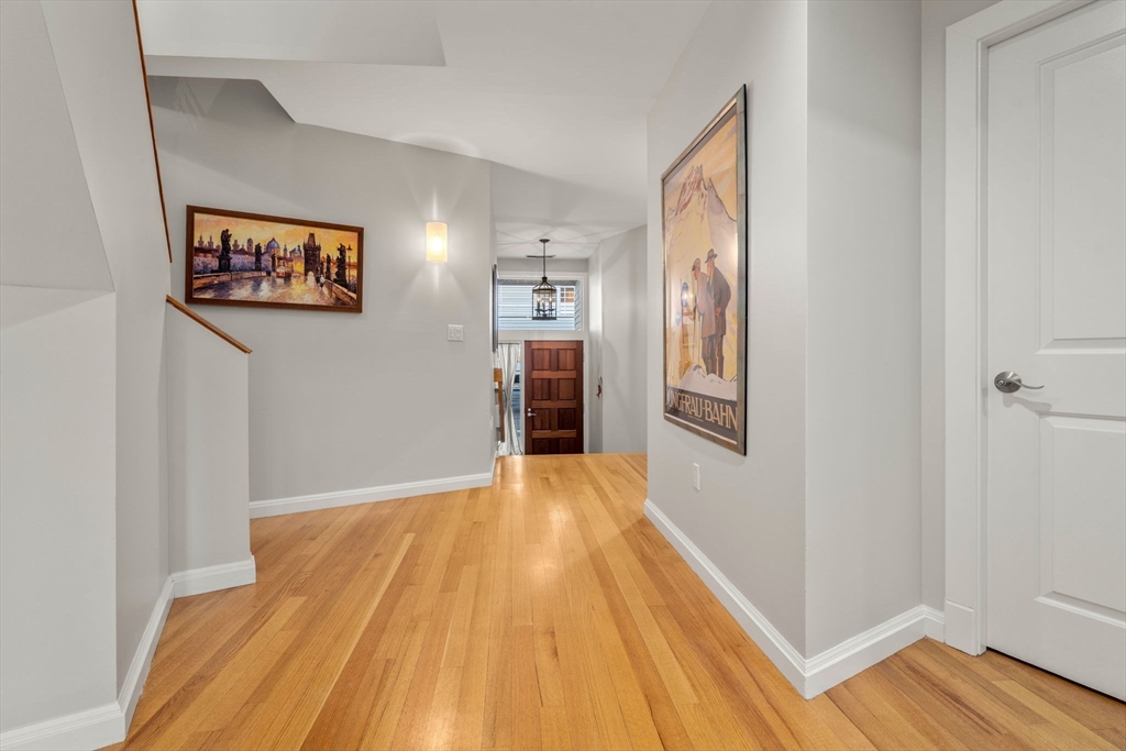 11 Constellation Wharf # 11