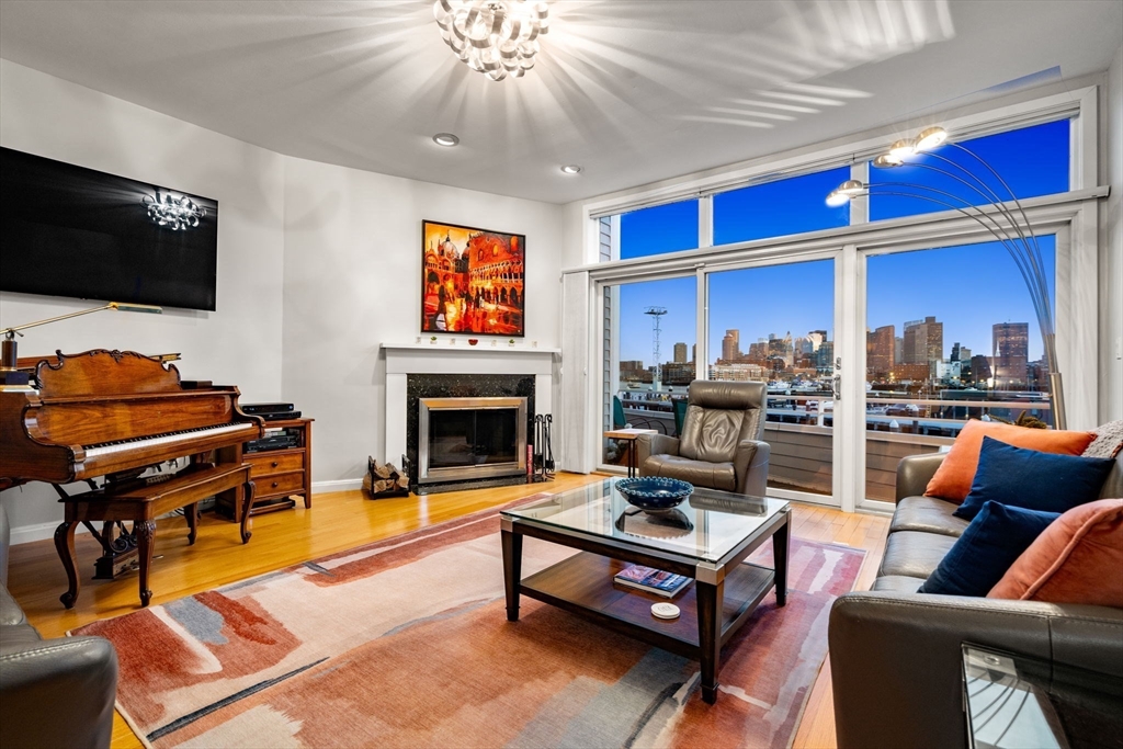 11 Constellation Wharf # 11