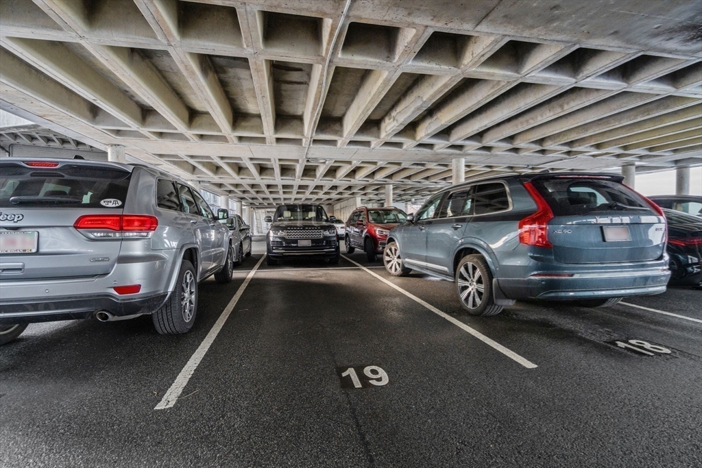 11 Constellation Wharf # 11