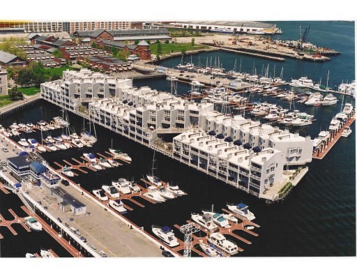 11 Constellation Wharf # 11