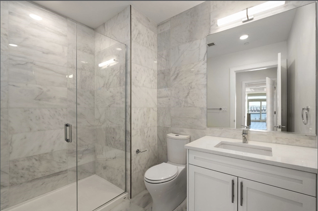 301 Border St. # 610