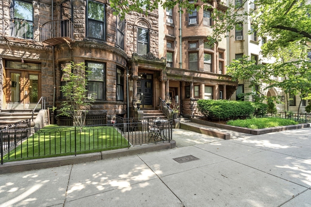 377 Commonwealth Ave. # 31