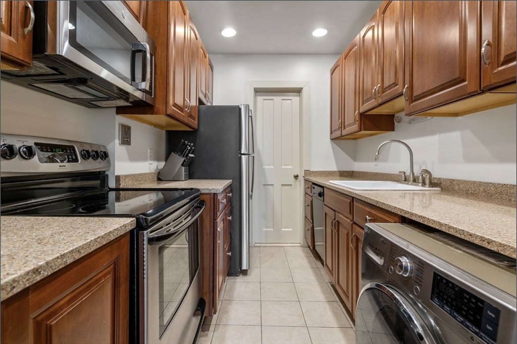 377 Commonwealth Ave. # 31